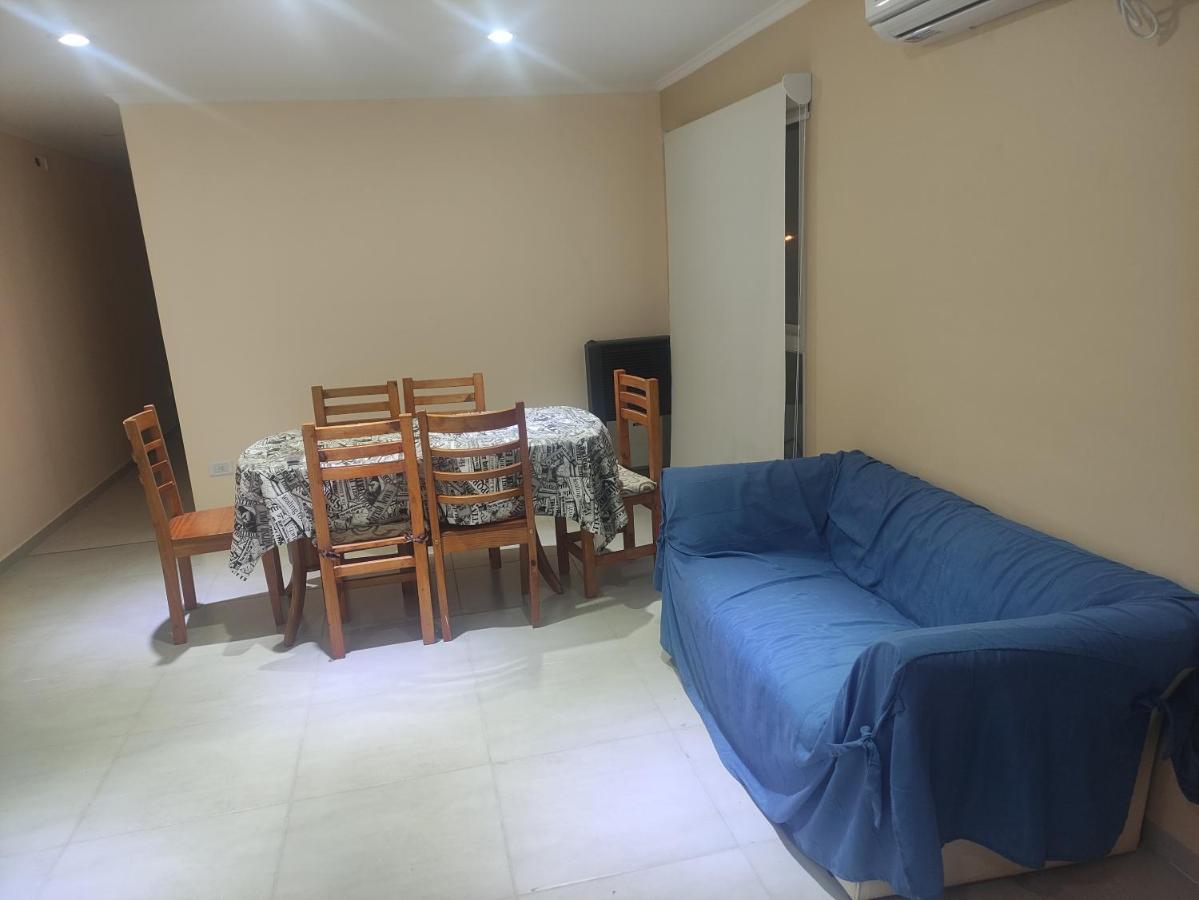 Belgrano 658 Nqn - Piso 1 Dto 1 Appartement Neuquén Buitenkant foto